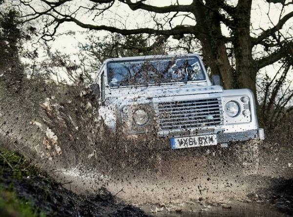 Photograph Craig Easton Land Rover Defender I on One Eyeland